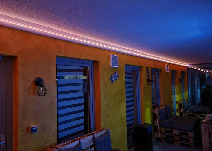 Hotel Come In